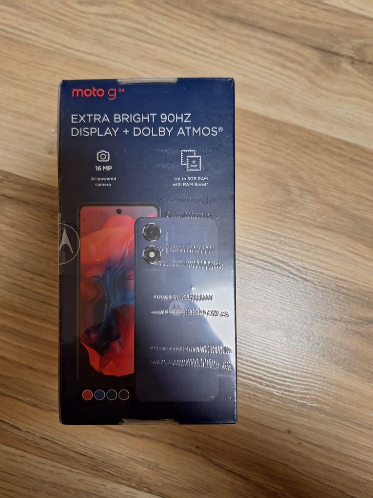 НОВ Телефон motor bright 90Hz + слушалки