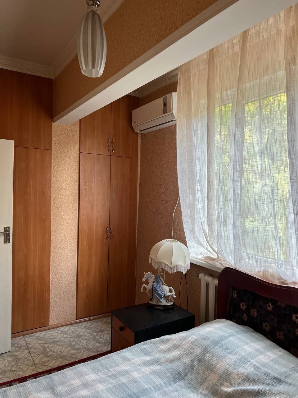 Айбек м. , 1 *2 ком , недорого!