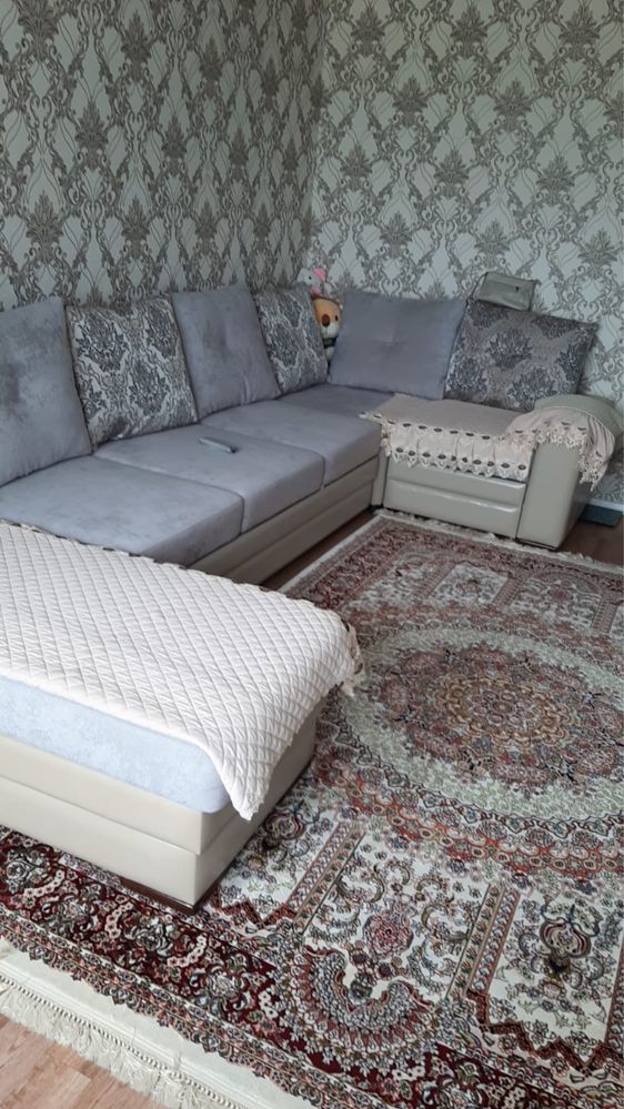 Продам б/у угловой диван