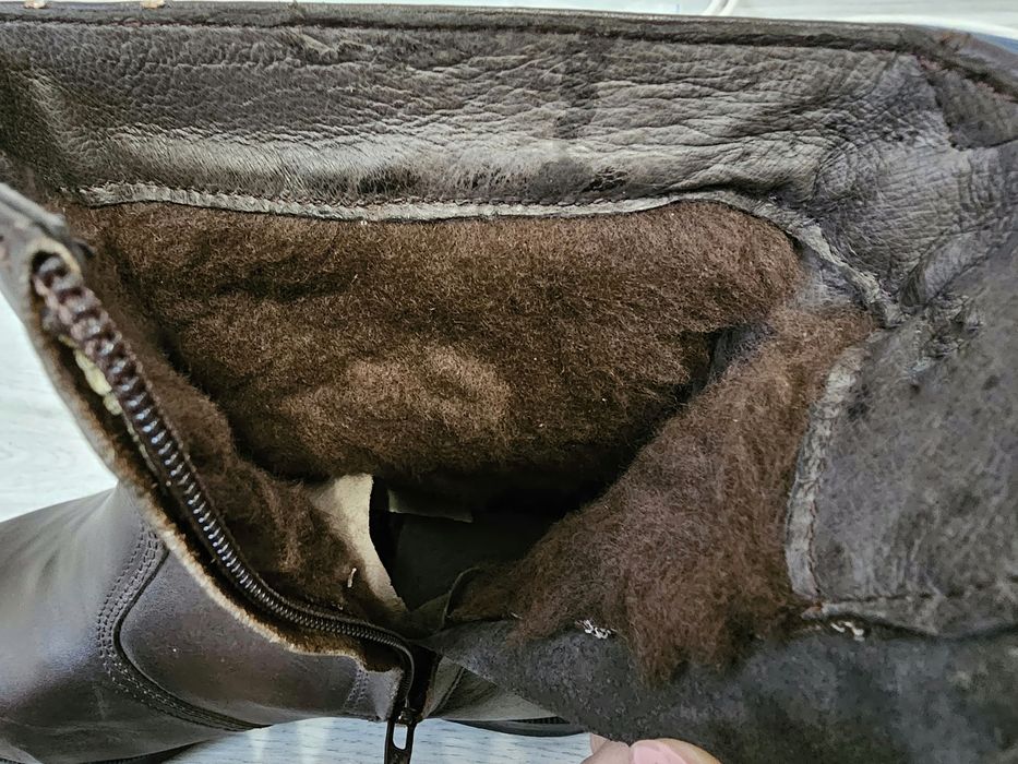 Ghete din piele imblanite