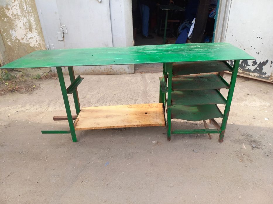 Продам железный верстак   в хор сост