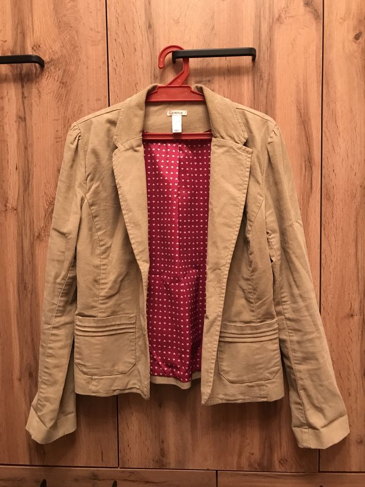 Продаётся новый, женский, вельветовый пиджак