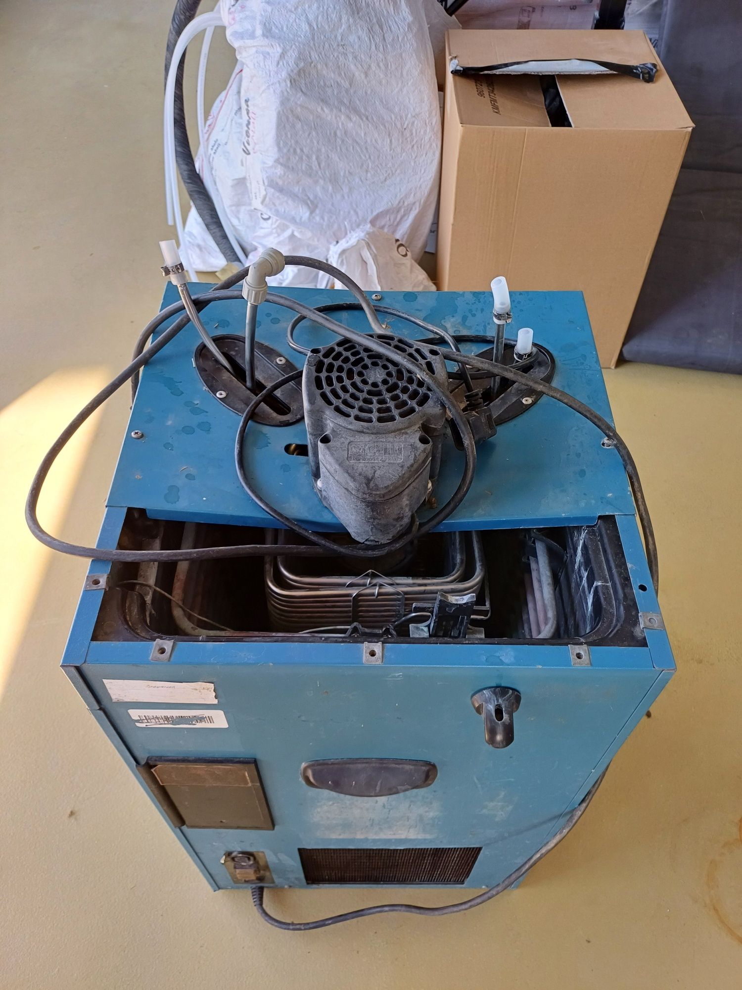 Dozator bere cu coloana 4 căi.