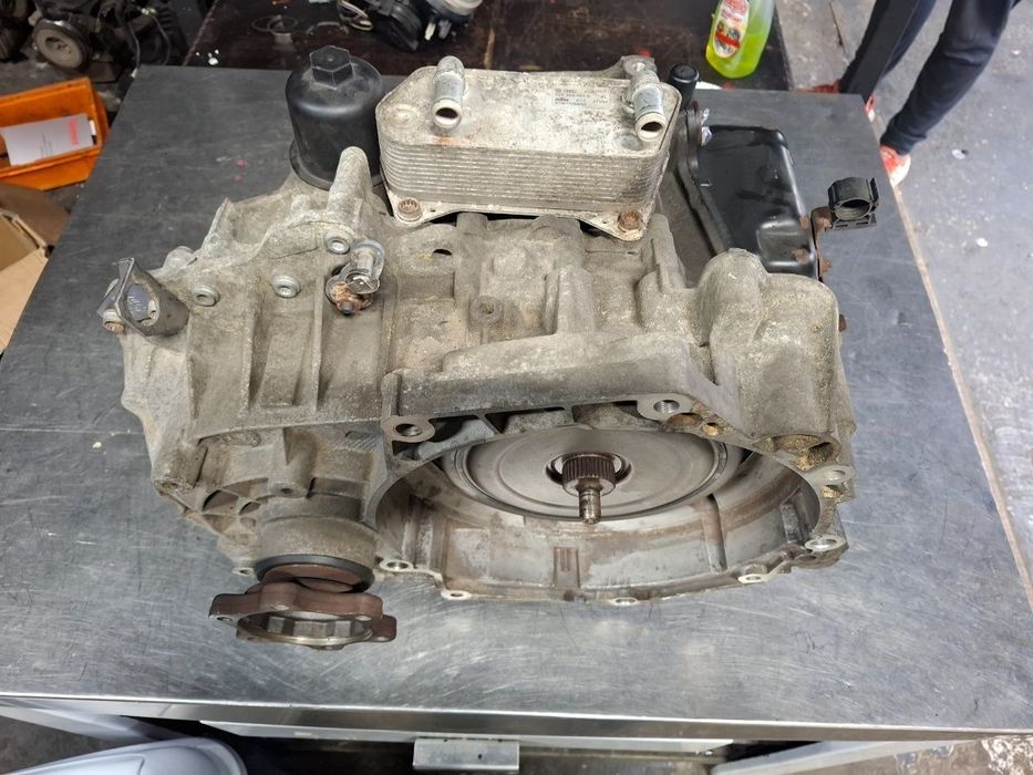 Carcasa cutie viteze automata DSG Vw  Passat 2005 - 2011 2.0 TDI BMP JPJ , 02E300043M