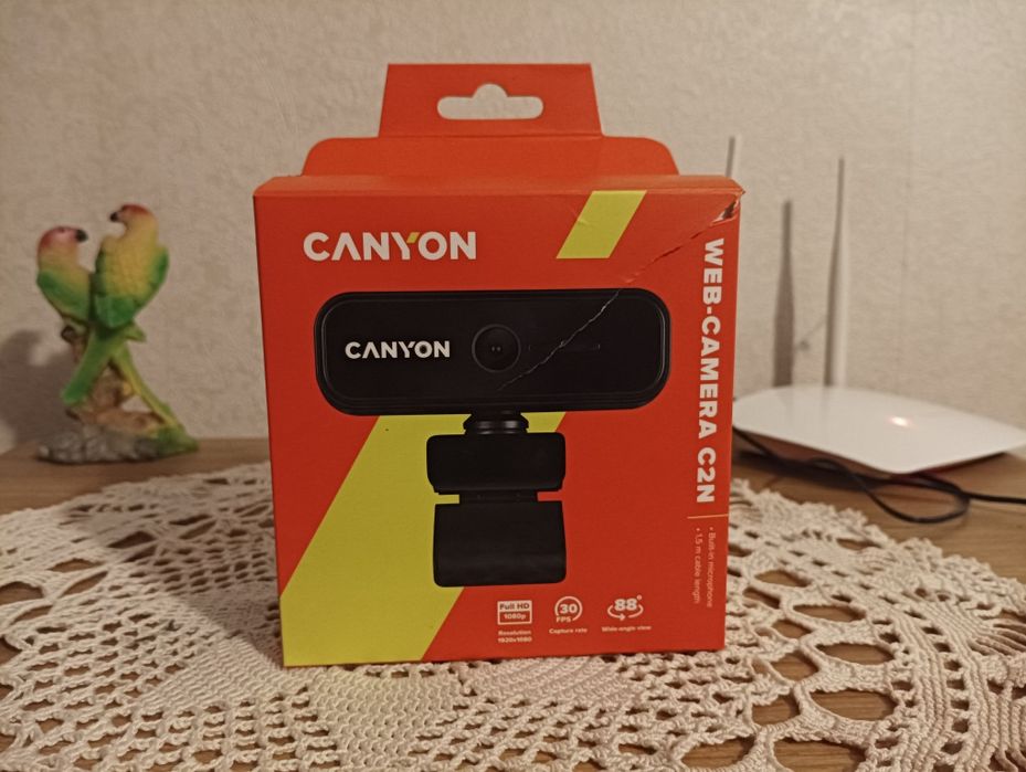 Камера на Canyon Full HD.