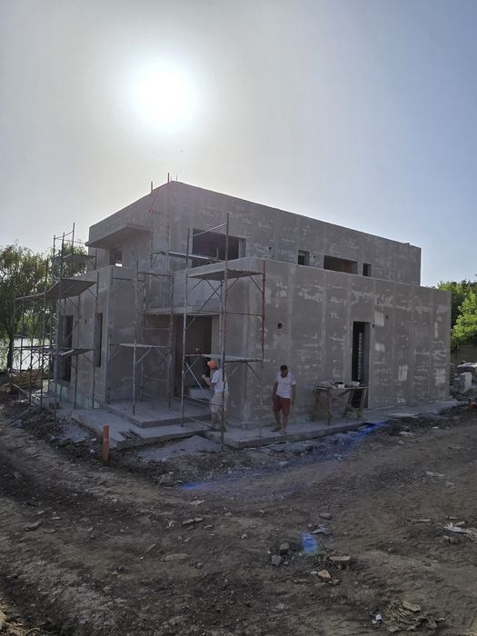 Tencuiala mecanizata