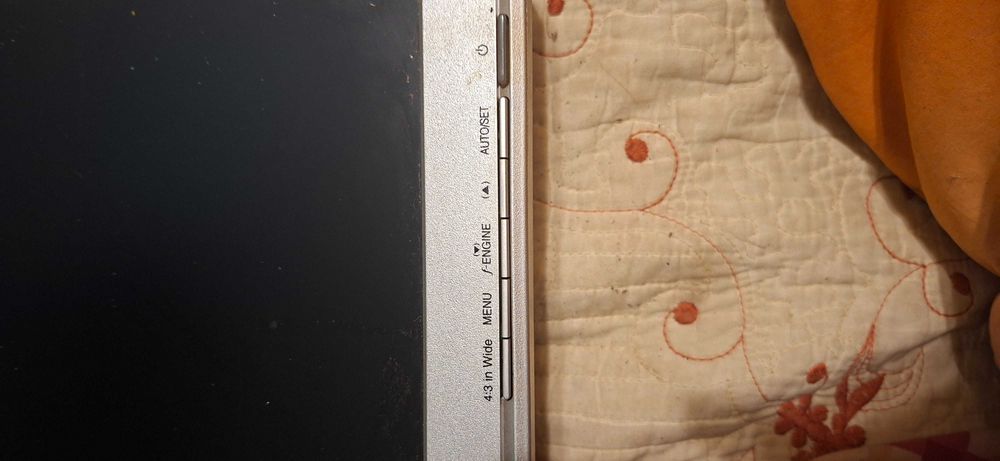 Monitor LG gri foarte putin folosit