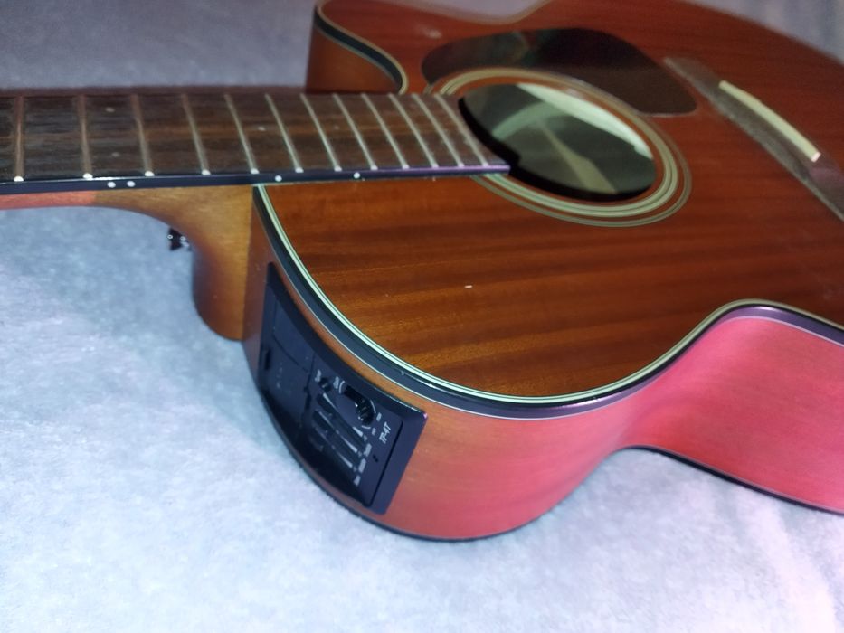 Електроакустична китара