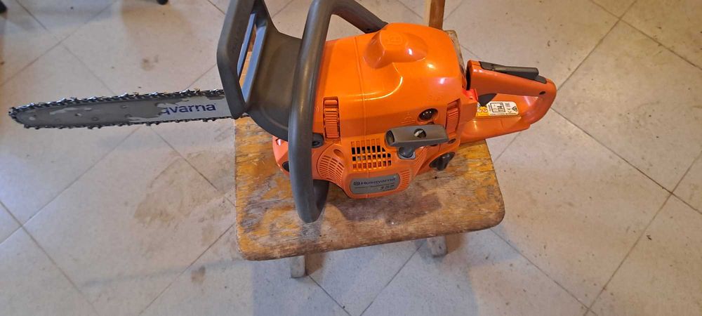 Husqvarna 135 .моторен трион