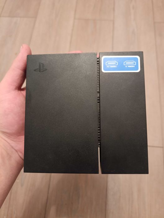 Ochelari PSVR pentru PS4.