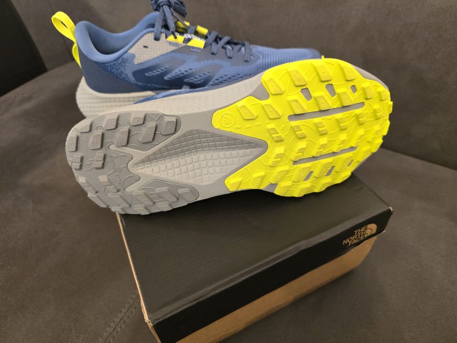 Adidasi The North Face Altamesa 500 42.5 noi