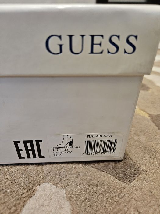 GUESS боти естествена кожа 37р черни