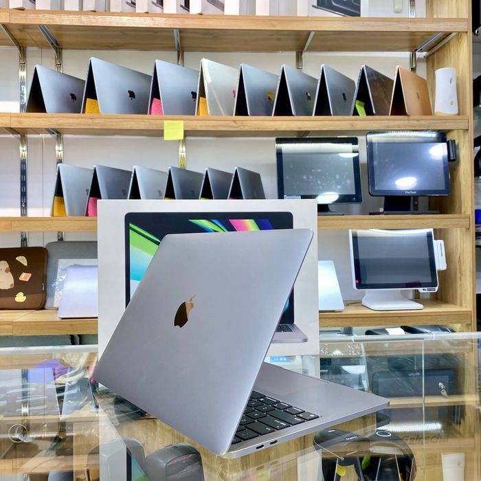 MacBook Pro M1  Full box LLA