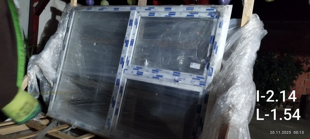 Vând geamuri termopan noi