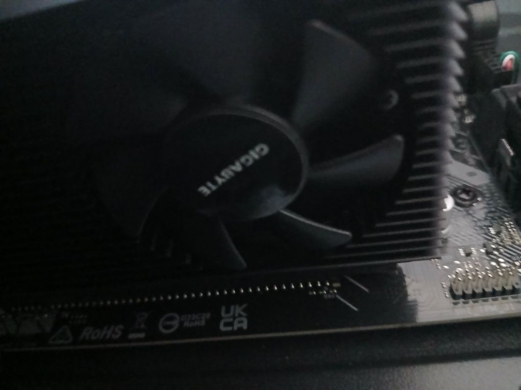 Видеокарта Gt 1030 2 gb в отличном новом состоянии