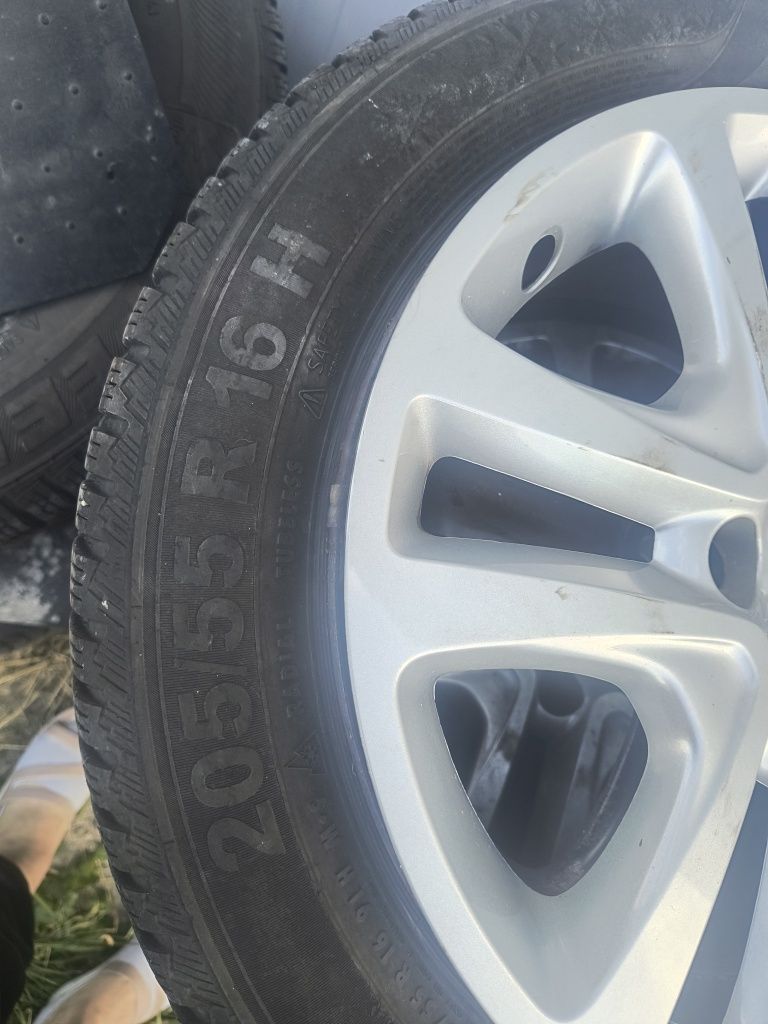Jante tabla cu cauciucuri Opel Asrta J 205/55/R16