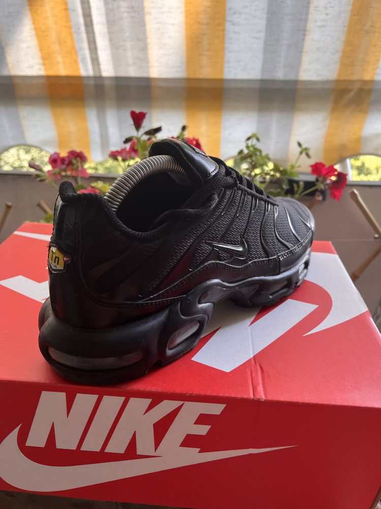 Nike TN Air Max. Обувани 2 пъти.