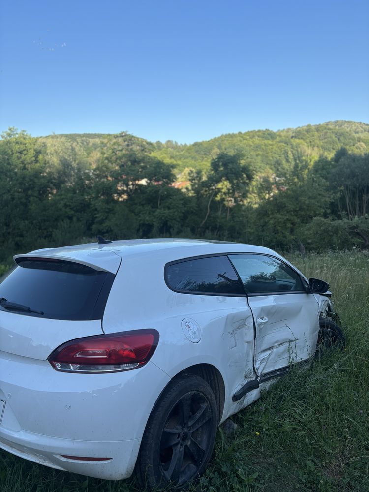 Vand Scirocco AVARIAT !!!