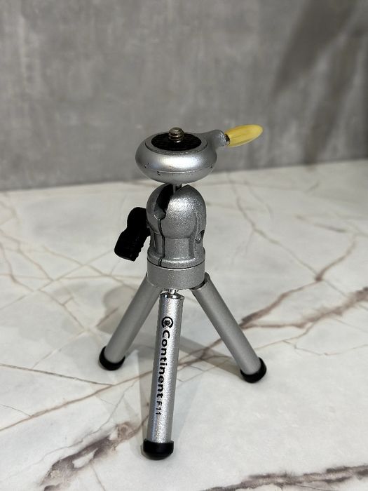 Настольный штатив для фотоаппарата Continent Tripod F11