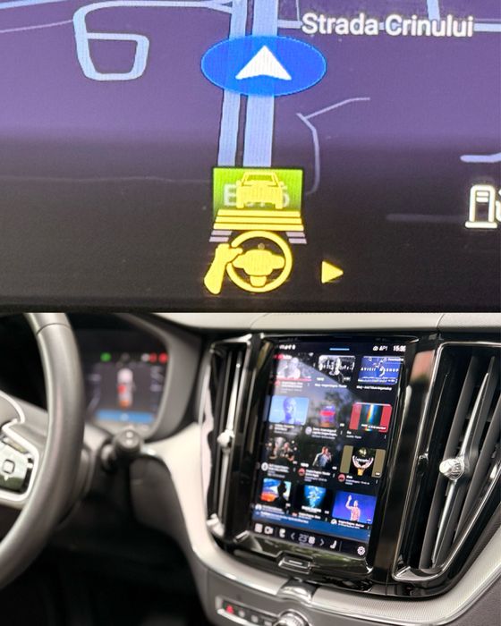 Volvo XC 60 Luxury White R-Design 2022