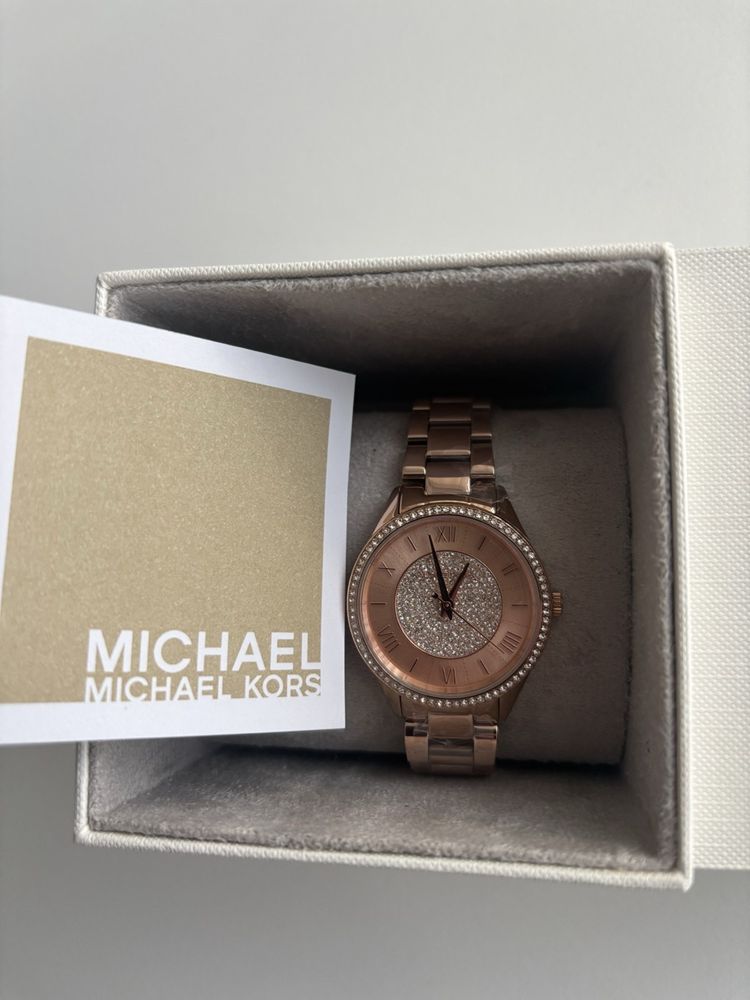 Чисто нов! Michael Kors часовник - МК4736