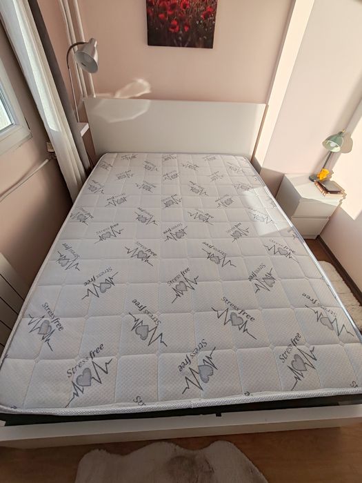 Матрак 140х200 в идеално състояние в ГАРАНЦИЯ