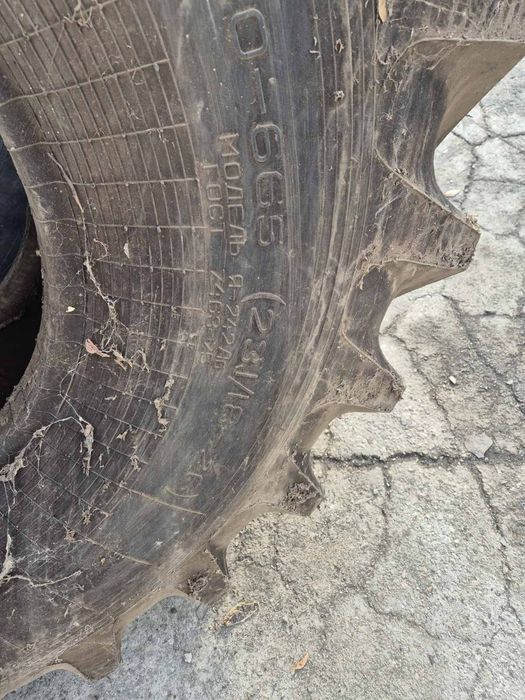 Гуми 23.1.26 чисто нови