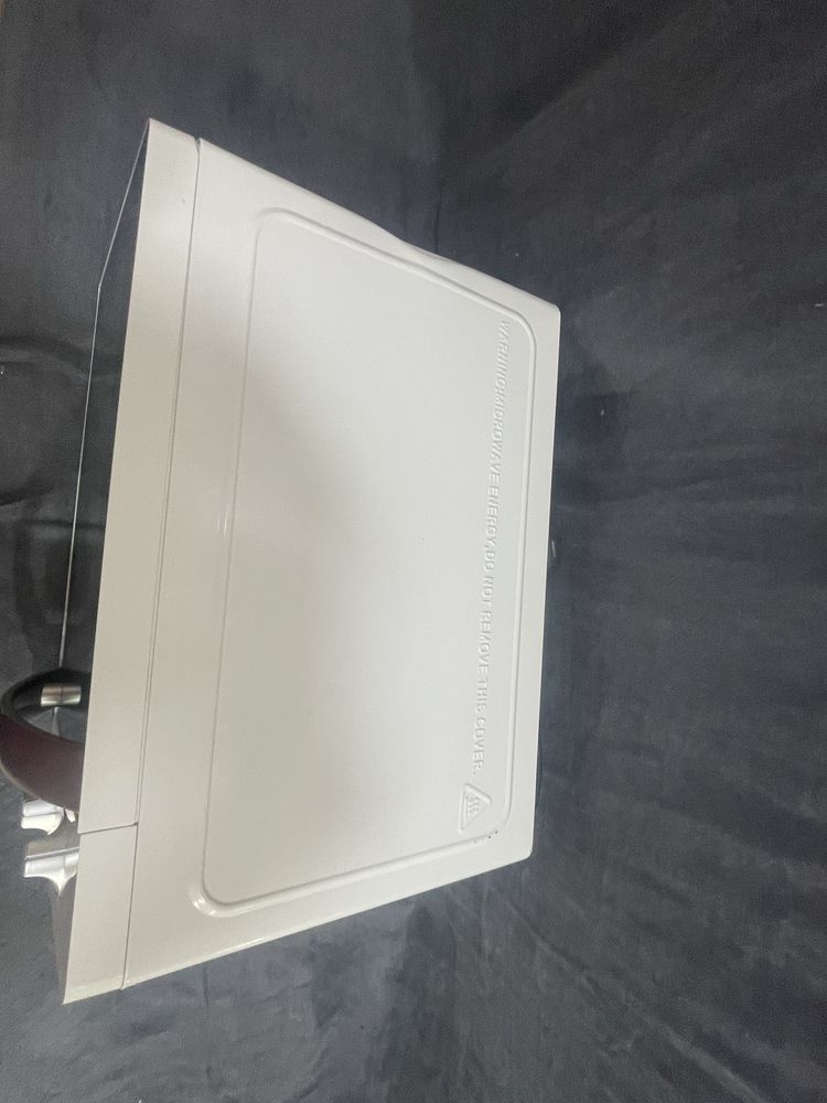 Микровълнова фурна Cecotec ProClean