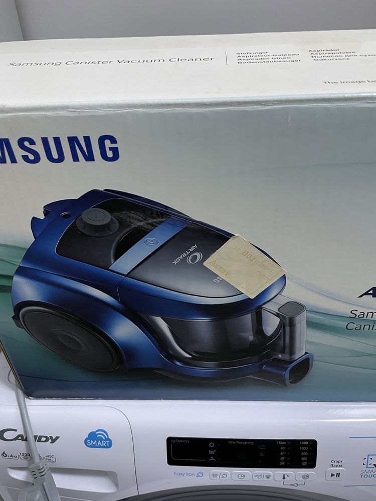 Пылесос Самсунг 1600 W работает