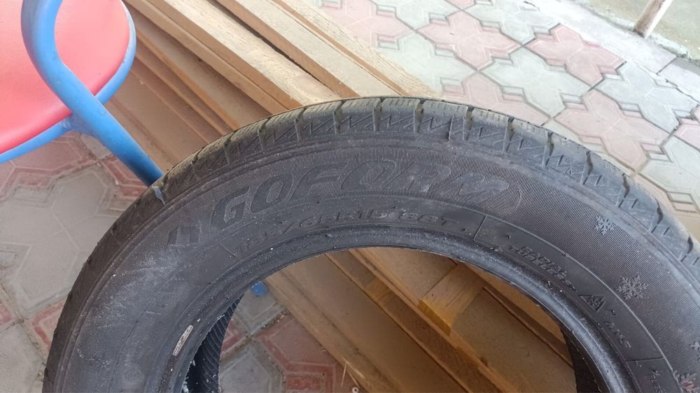 Зимние шины бу продается