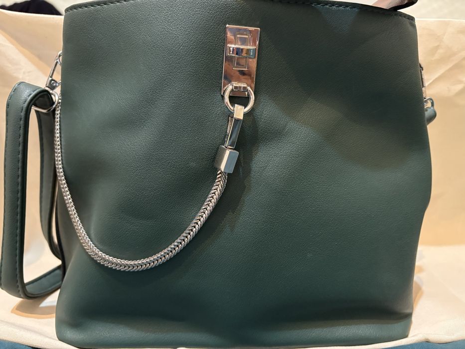 продается сумка в хорошем состоянии