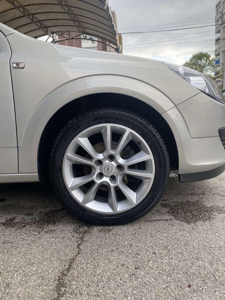 Джанти + чифт гуми за Opel Astra H и Zafira