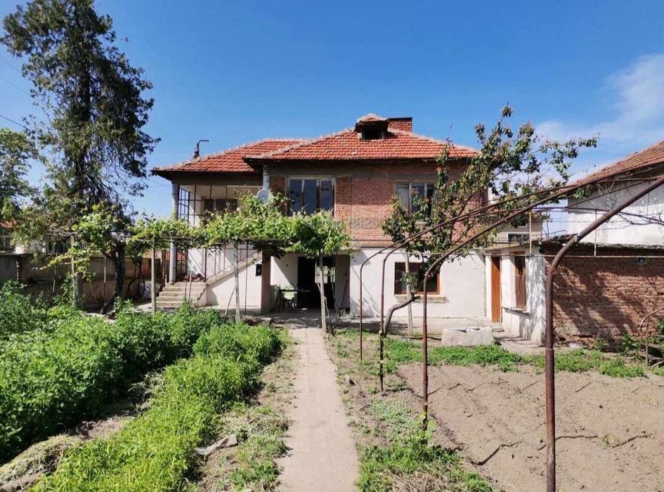 Продава се Къща в с. Милево, Област Пловдив - 200 кв.м за 240 €/кв.м - Снимка #1