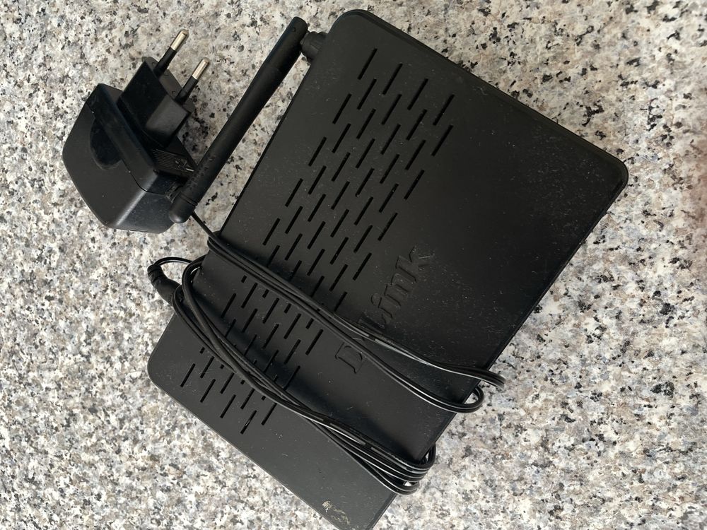 Роутер D-Link  (DSL-2640U)