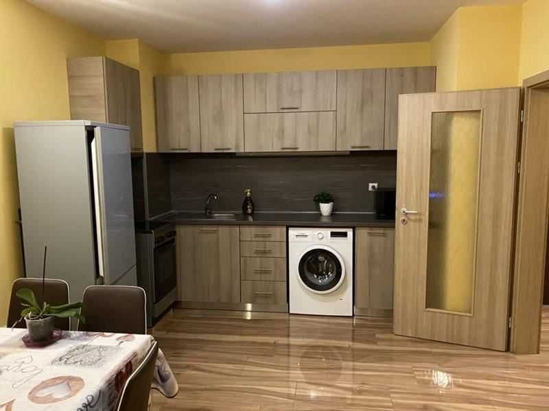 Дава се под наем Двустаен апартамент в София, Лозенец - 64 кв.м за 392.7 € - Снимка #1