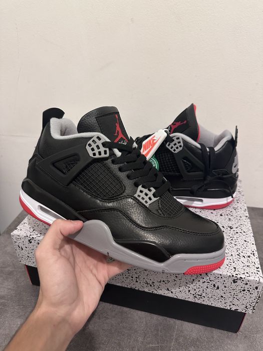 Jordan 4 Reimagined - Size 40 , 41 , 43