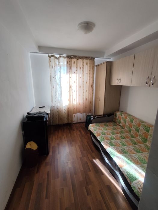 Inchiriez Garsoniera CF. 3 Micro 14 et.4