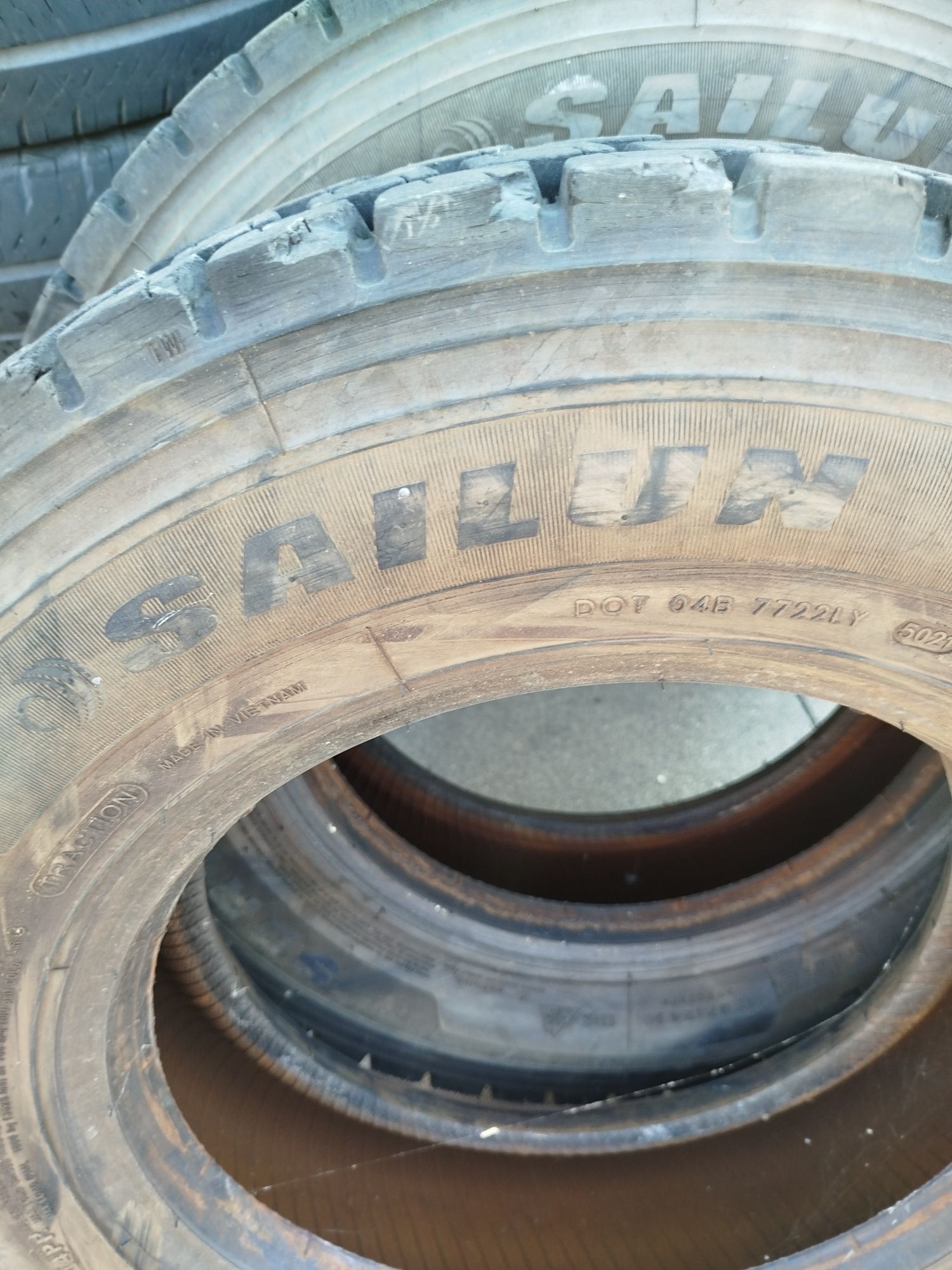 Гуми 215/75-17.5 Саилун