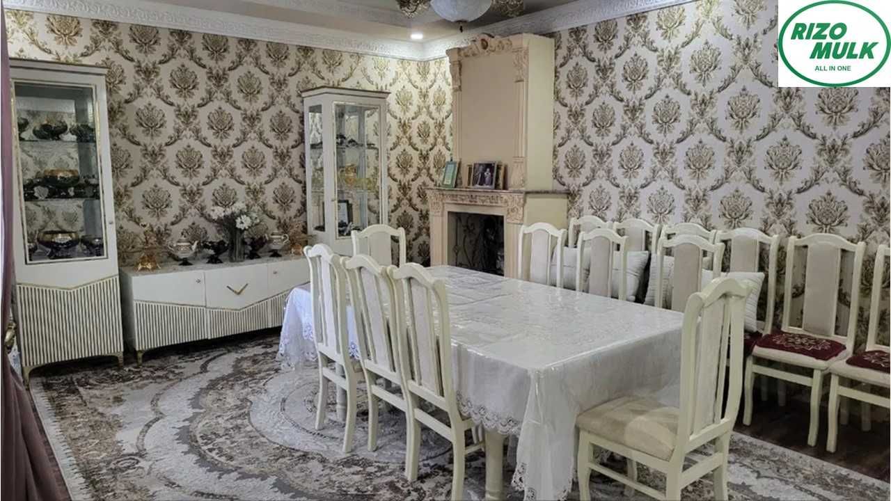 Учтепа тумани Бирлик мавзесида файзли ховли сотилади. NR494/135