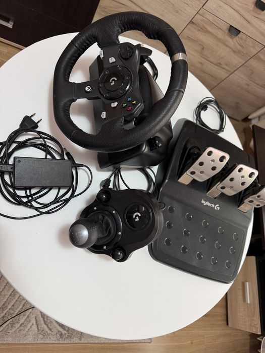 Volan Logitech G920 + Pedale + Schimbător
