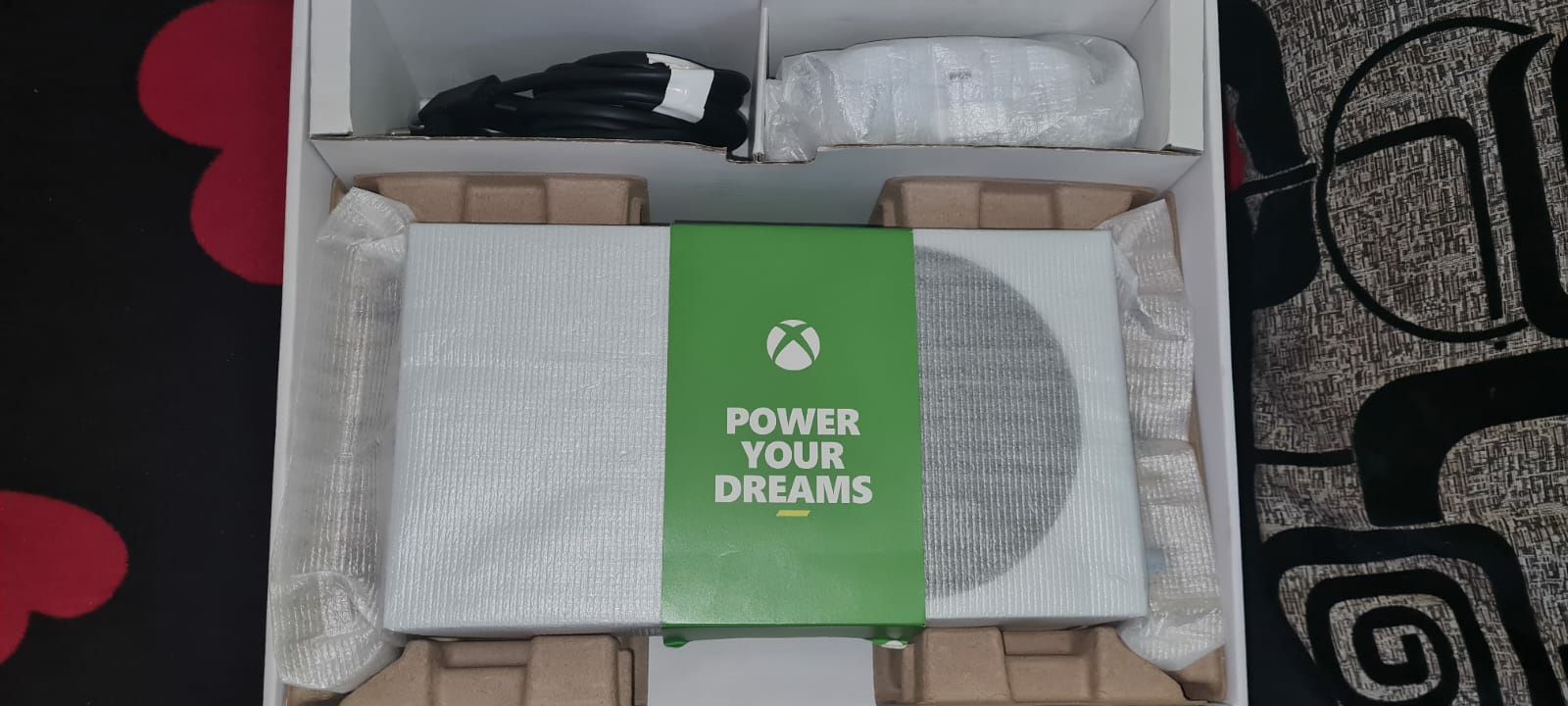 Vând Xbox Series S