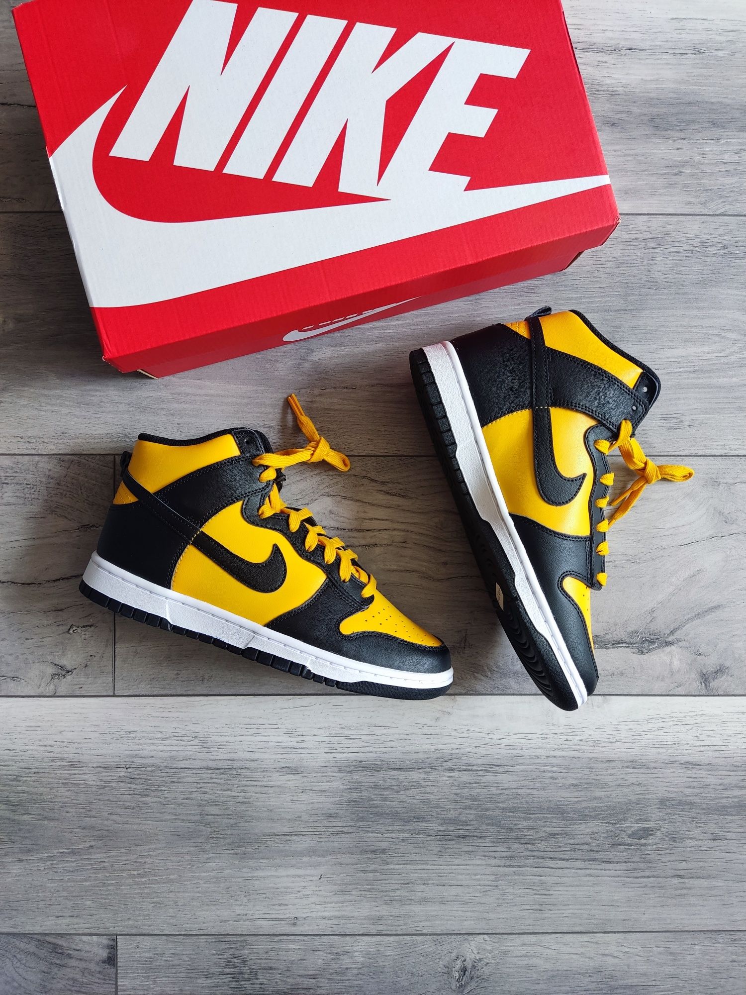 Nike Dunk High Retro University Gold