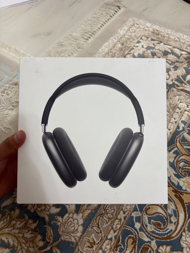 Airpods max продается