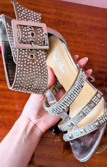 Sandale de lux Best Shoes argintii, cu detalii strălucitoare