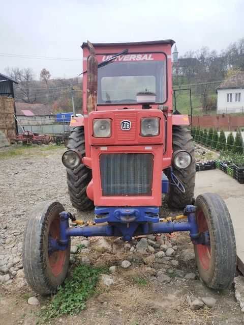 Tractor Universal U 650