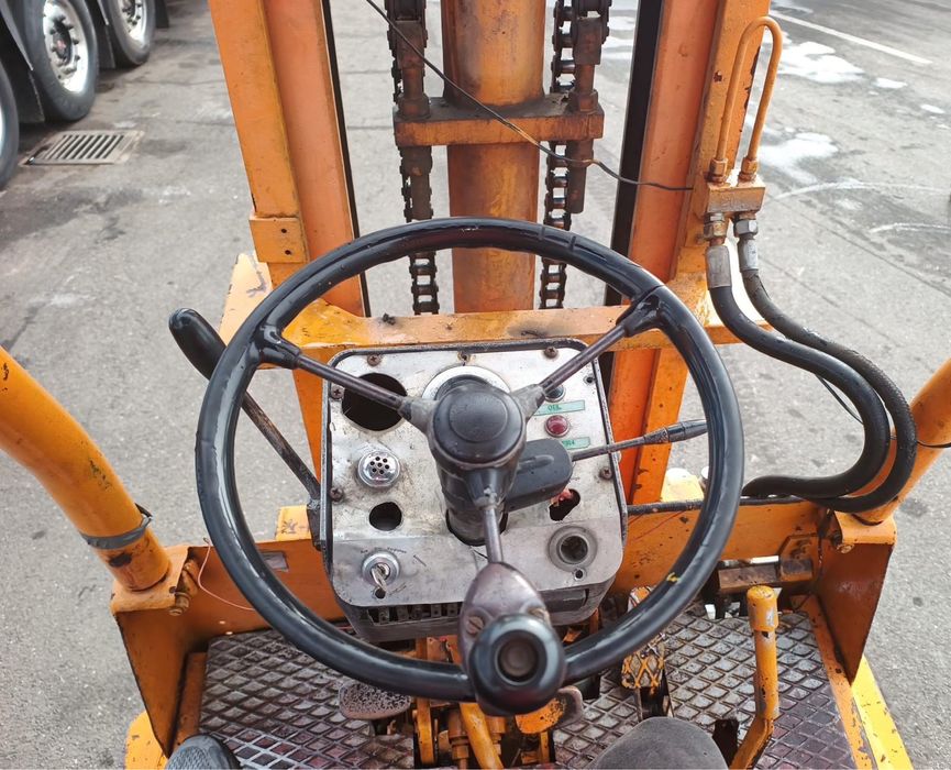 Motostivuitor diesel ridica 3 tone la 5 metri