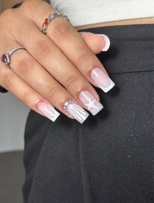 Unghii sector 3-titan, Bucuresti