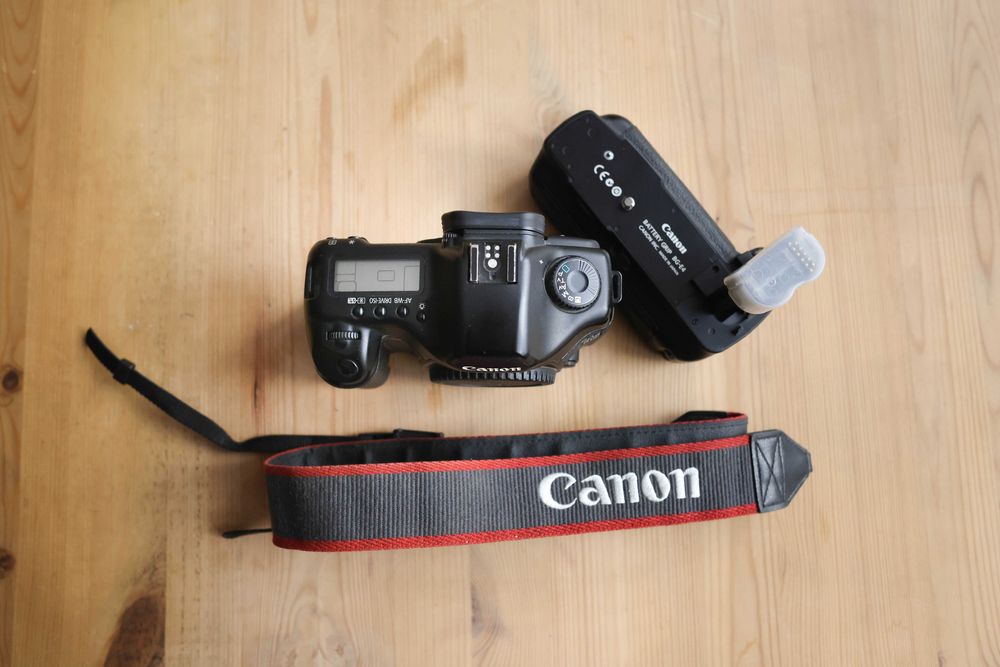 Canon BG-E4 battery grip pentru Canon EOS 5 D Mark I - stare f. buna !