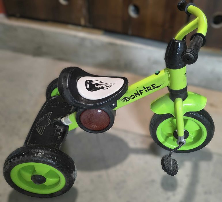 Детско колело с 3 гуми "Bonfire" - Идеално за първи стъпки!