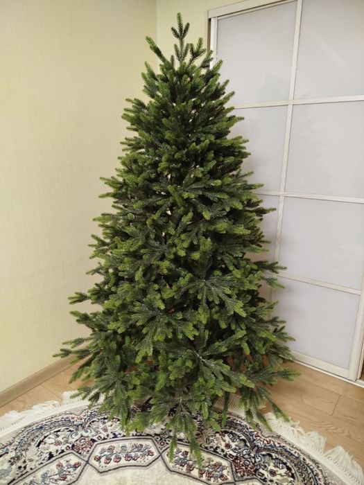 Царская хакки. Премиальная ёлка. Полностью литая. 100% гелиевая.